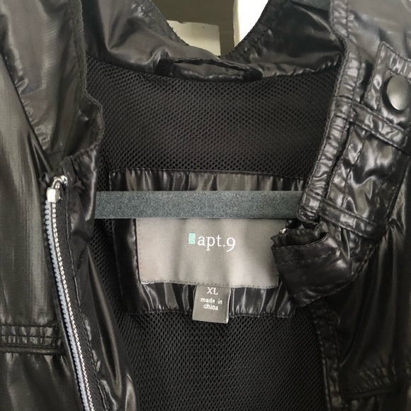 Men’s windbreaker jacket. Very modern and stylish - Picture 3 of 3